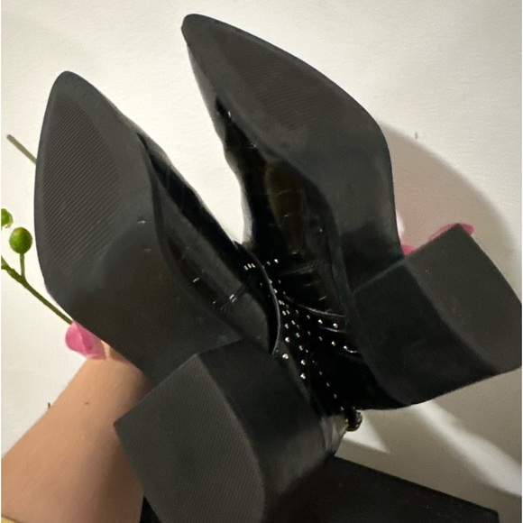 Steve Madden Andy Women's Croc Embossed Studded Block Heel Booties - Picture 5 of 7